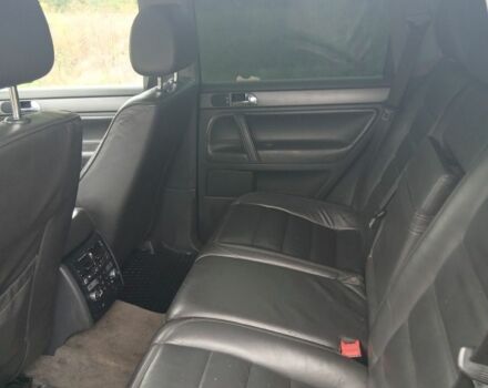 Черный Фольксваген Туарег, объемом двигателя 3 л и пробегом 408 тыс. км за 10500 $, фото 6 на Automoto.ua