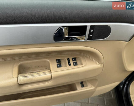 Черный Фольксваген Туарег, объемом двигателя 2.97 л и пробегом 329 тыс. км за 9500 $, фото 18 на Automoto.ua