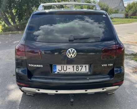 Черный Фольксваген Туарег, объемом двигателя 5 л и пробегом 320 тыс. км за 3600 $, фото 5 на Automoto.ua