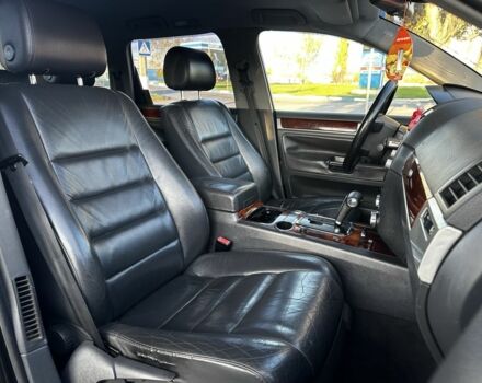 Чорний Фольксваген Туарег, об'ємом двигуна 2.5 л та пробігом 340 тис. км за 8900 $, фото 9 на Automoto.ua