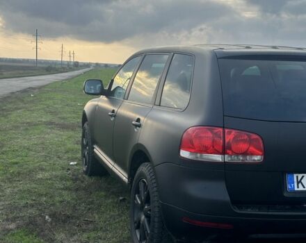 Чорний Фольксваген Туарег, об'ємом двигуна 3 л та пробігом 326 тис. км за 4800 $, фото 6 на Automoto.ua