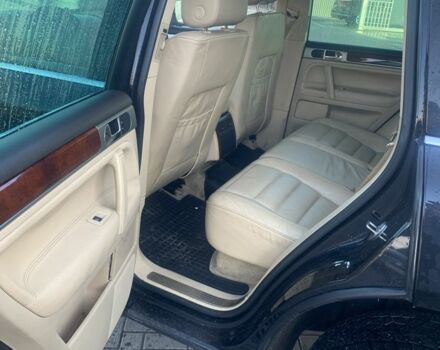 Чорний Фольксваген Туарег, об'ємом двигуна 5 л та пробігом 370 тис. км за 4200 $, фото 8 на Automoto.ua