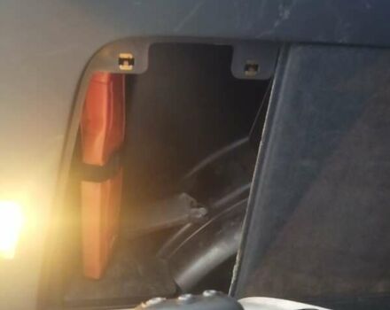 Черный Фольксваген Туарег, объемом двигателя 3.19 л и пробегом 249 тыс. км за 6400 $, фото 5 на Automoto.ua