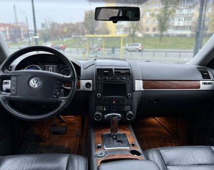 Черный Фольксваген Туарег, объемом двигателя 3 л и пробегом 360 тыс. км за 3999 $, фото 6 на Automoto.ua