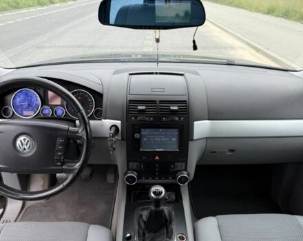 Черный Фольксваген Туарег, объемом двигателя 0 л и пробегом 240 тыс. км за 5100 $, фото 6 на Automoto.ua