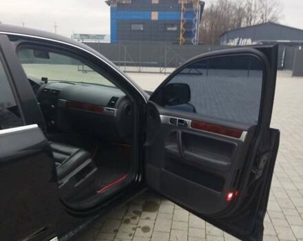 Черный Фольксваген Туарег, объемом двигателя 3.19 л и пробегом 249 тыс. км за 6400 $, фото 11 на Automoto.ua