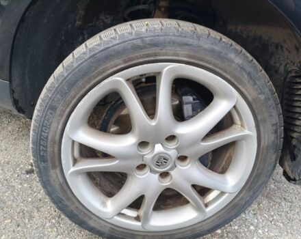 Черный Фольксваген Туарег, объемом двигателя 3 л и пробегом 300 тыс. км за 6500 $, фото 14 на Automoto.ua