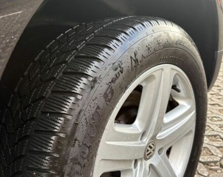 Черный Фольксваген Туарег, объемом двигателя 0 л и пробегом 277 тыс. км за 2500 $, фото 4 на Automoto.ua