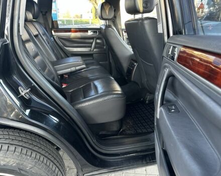 Чорний Фольксваген Туарег, об'ємом двигуна 2.5 л та пробігом 340 тис. км за 8900 $, фото 10 на Automoto.ua