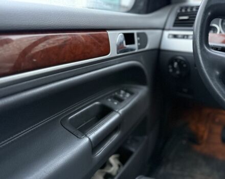 Черный Фольксваген Туарег, объемом двигателя 3 л и пробегом 360 тыс. км за 3999 $, фото 10 на Automoto.ua