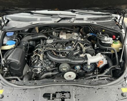 Чорний Фольксваген Туарег, об'ємом двигуна 3 л та пробігом 496 тис. км за 3999 $, фото 11 на Automoto.ua