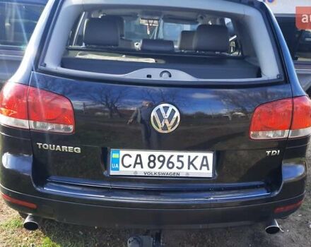 Черный Фольксваген Туарег, объемом двигателя 2.46 л и пробегом 245 тыс. км за 8500 $, фото 5 на Automoto.ua
