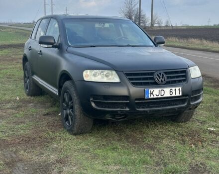 Чорний Фольксваген Туарег, об'ємом двигуна 3 л та пробігом 326 тис. км за 4800 $, фото 2 на Automoto.ua