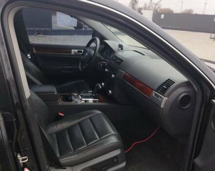 Черный Фольксваген Туарег, объемом двигателя 3.19 л и пробегом 249 тыс. км за 6400 $, фото 12 на Automoto.ua