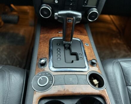 Черный Фольксваген Туарег, объемом двигателя 3 л и пробегом 360 тыс. км за 3999 $, фото 7 на Automoto.ua