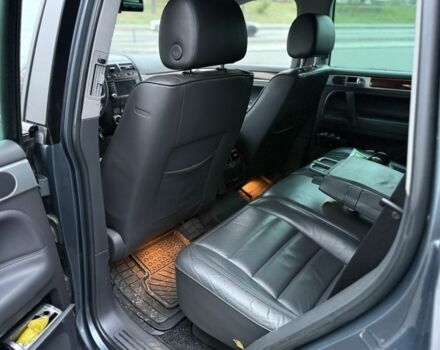 Черный Фольксваген Туарег, объемом двигателя 3 л и пробегом 360 тыс. км за 3999 $, фото 11 на Automoto.ua