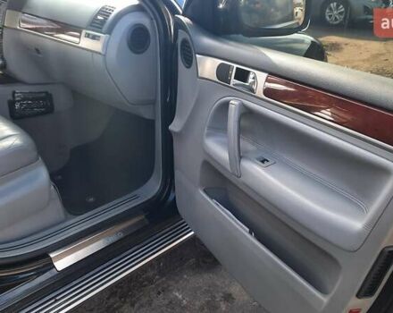 Черный Фольксваген Туарег, объемом двигателя 2.46 л и пробегом 245 тыс. км за 8500 $, фото 14 на Automoto.ua