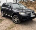 Чорний Фольксваген Туарег, об'ємом двигуна 3 л та пробігом 422 тис. км за 5000 $, фото 1 на Automoto.ua