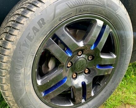 Черный Фольксваген Туарег, объемом двигателя 3 л и пробегом 200 тыс. км за 13000 $, фото 4 на Automoto.ua