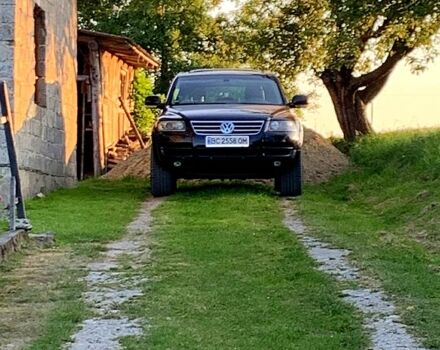 Черный Фольксваген Туарег, объемом двигателя 3 л и пробегом 200 тыс. км за 13000 $, фото 7 на Automoto.ua