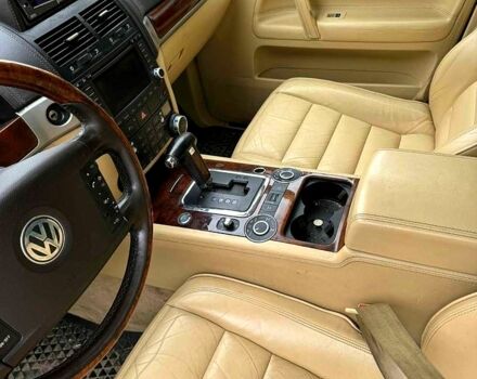 Чорний Фольксваген Туарег, об'ємом двигуна 5 л та пробігом 110 тис. км за 5000 $, фото 1 на Automoto.ua