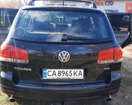 Черный Фольксваген Туарег, объемом двигателя 2.46 л и пробегом 245 тыс. км за 8500 $, фото 4 на Automoto.ua