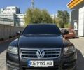 Черный Фольксваген Туарег, объемом двигателя 3 л и пробегом 380 тыс. км за 12999 $, фото 1 на Automoto.ua