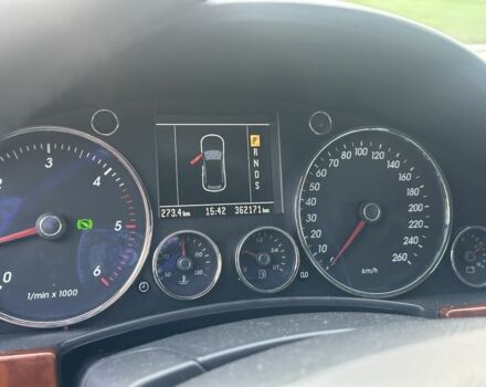 Чорний Фольксваген Туарег, об'ємом двигуна 3 л та пробігом 326 тис. км за 4800 $, фото 8 на Automoto.ua