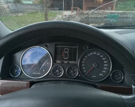 Черный Фольксваген Туарег, объемом двигателя 0 л и пробегом 281 тыс. км за 4500 $, фото 7 на Automoto.ua