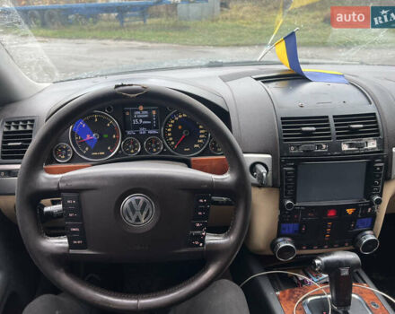 Чорний Фольксваген Туарег, об'ємом двигуна 3 л та пробігом 496 тис. км за 4200 $, фото 8 на Automoto.ua