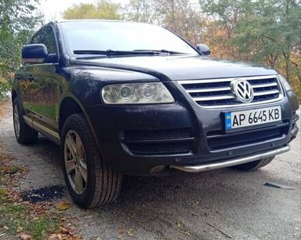 Черный Фольксваген Туарег, объемом двигателя 2.46 л и пробегом 352 тыс. км за 7500 $, фото 2 на Automoto.ua