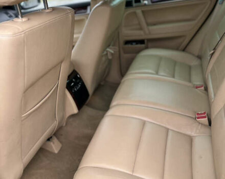 Чорний Фольксваген Туарег, об'ємом двигуна 2.46 л та пробігом 190 тис. км за 8800 $, фото 6 на Automoto.ua