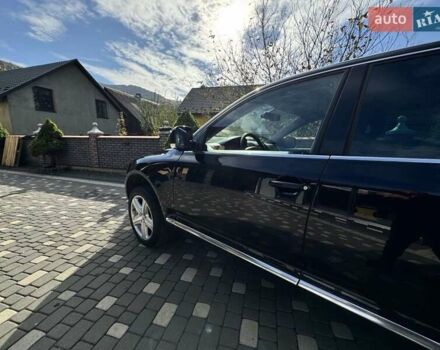 Черный Фольксваген Туарег, объемом двигателя 3 л и пробегом 187 тыс. км за 12000 $, фото 2 на Automoto.ua