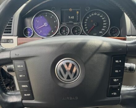 Черный Фольксваген Туарег, объемом двигателя 3.2 л и пробегом 290 тыс. км за 7700 $, фото 8 на Automoto.ua