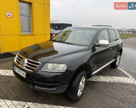 Черный Фольксваген Туарег, объемом двигателя 2.97 л и пробегом 329 тыс. км за 9500 $, фото 2 на Automoto.ua