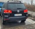 Чорний Фольксваген Туарег, об'ємом двигуна 3 л та пробігом 328 тис. км за 10000 $, фото 24 на Automoto.ua
