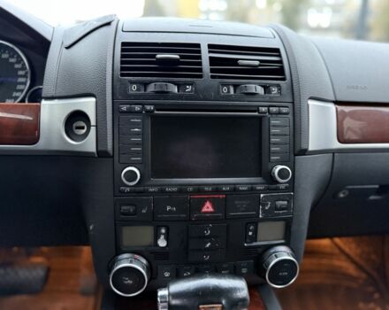 Черный Фольксваген Туарег, объемом двигателя 3 л и пробегом 360 тыс. км за 3999 $, фото 8 на Automoto.ua