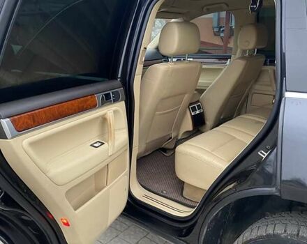 Черный Фольксваген Туарег, объемом двигателя 2.97 л и пробегом 390 тыс. км за 8700 $, фото 13 на Automoto.ua