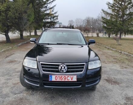 Черный Фольксваген Туарег, объемом двигателя 3 л и пробегом 300 тыс. км за 6500 $, фото 3 на Automoto.ua