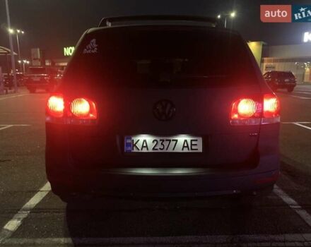 Чорний Фольксваген Туарег, об'ємом двигуна 3.2 л та пробігом 520 тис. км за 7600 $, фото 20 на Automoto.ua