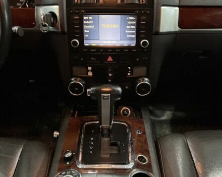 Чорний Фольксваген Туарег, об'ємом двигуна 3 л та пробігом 450 тис. км за 4950 $, фото 13 на Automoto.ua