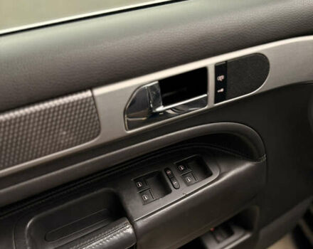 Черный Фольксваген Туарег, объемом двигателя 4.9 л и пробегом 340 тыс. км за 6900 $, фото 47 на Automoto.ua