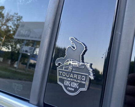 Черный Фольксваген Туарег, объемом двигателя 3 л и пробегом 340 тыс. км за 11000 $, фото 2 на Automoto.ua