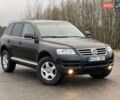 Черный Фольксваген Туарег, объемом двигателя 0 л и пробегом 300 тыс. км за 5000 $, фото 1 на Automoto.ua