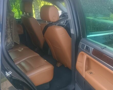 Черный Фольксваген Туарег, объемом двигателя 2.5 л и пробегом 271 тыс. км за 6000 $, фото 4 на Automoto.ua