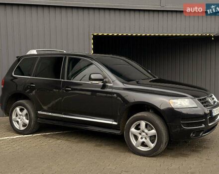 Черный Фольксваген Туарег, объемом двигателя 4.9 л и пробегом 340 тыс. км за 6900 $, фото 28 на Automoto.ua