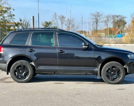 Черный Фольксваген Туарег, объемом двигателя 3 л и пробегом 295 тыс. км за 6900 $, фото 3 на Automoto.ua