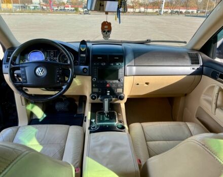 Черный Фольксваген Туарег, объемом двигателя 3 л и пробегом 295 тыс. км за 6900 $, фото 10 на Automoto.ua