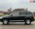 Черный Фольксваген Туарег, объемом двигателя 0 л и пробегом 300 тыс. км за 5000 $, фото 2 на Automoto.ua