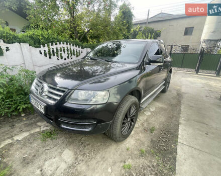 Черный Фольксваген Туарег, объемом двигателя 2.46 л и пробегом 330 тыс. км за 10500 $, фото 11 на Automoto.ua